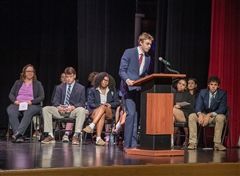 Dominican 说教的团队 member Dominic Tortorello '25 reflects on Holy Thursday.