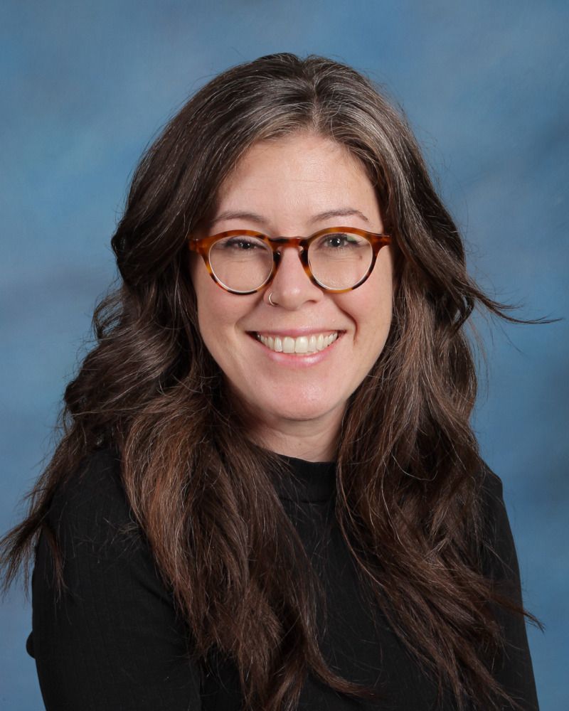 Photo of Shawna Hennessey